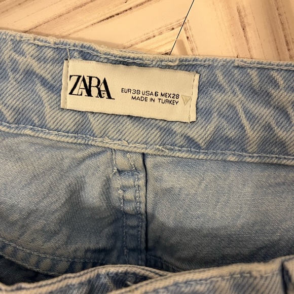 ZARA HIGH RISE BLUE JEANS SIZE 6 - Picture 2 of 6